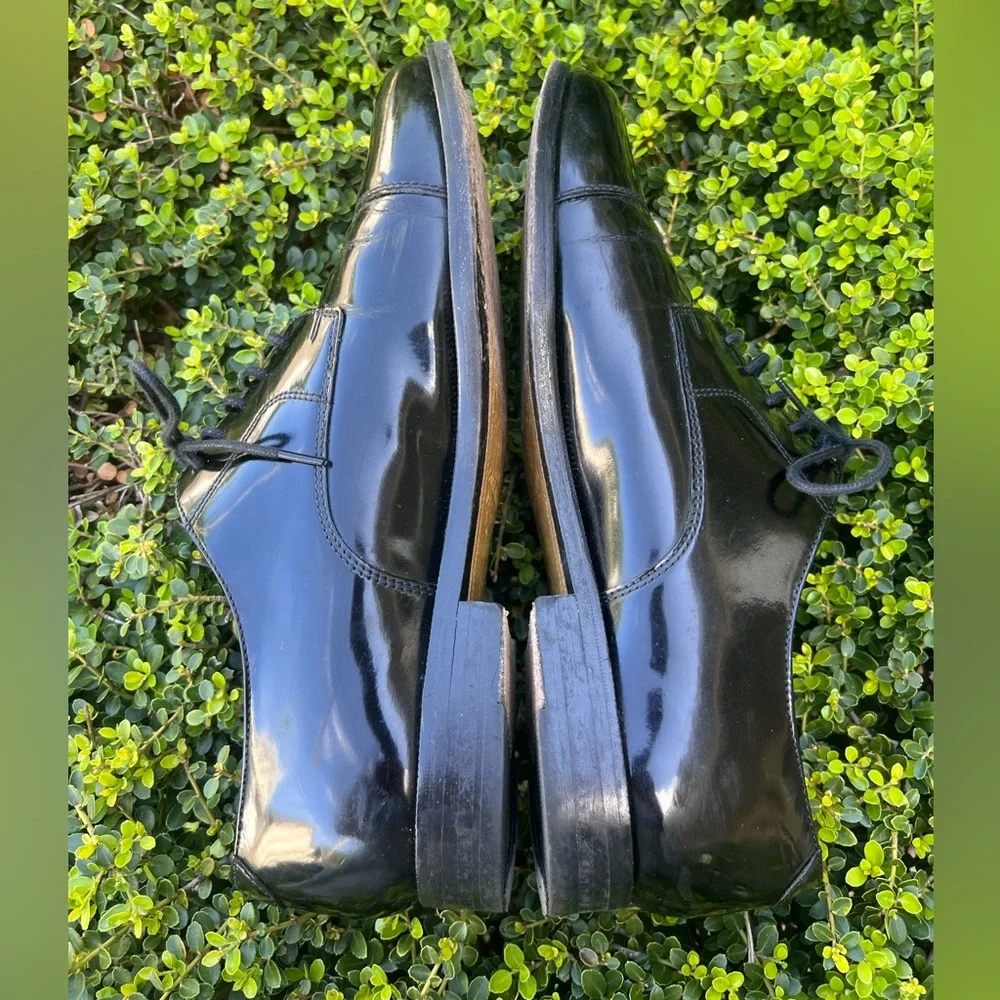 Cole Haan Caldwell Black Leather Cap Toe Oxford 9.5 EE 08330 MSRP $150